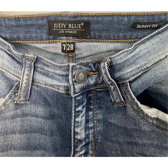 Judy Blue Mid-Rise Stretchy Distressed Denim Skinny Jeans - Picture 5 of 8